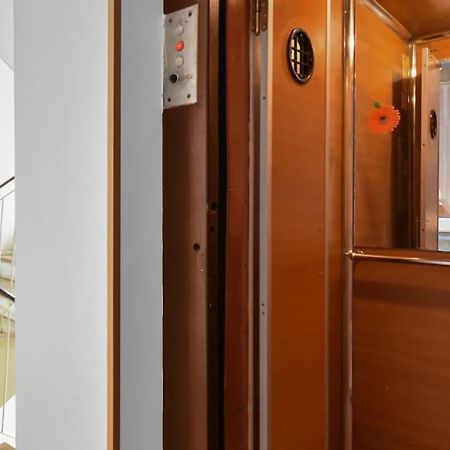 Mysa Modern Studio * Near Cismigiu Park * Netflix Bucarest Extérieur photo