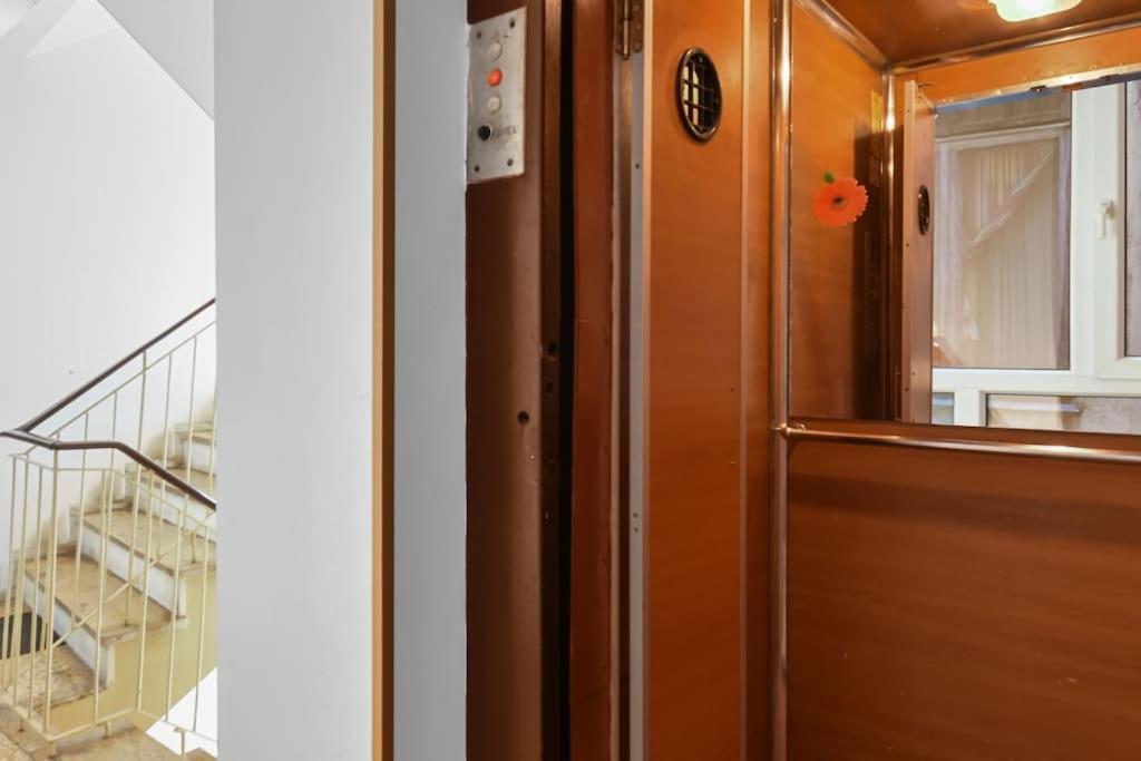Mysa Modern Studio * Near Cismigiu Park * Netflix Bucarest Extérieur photo